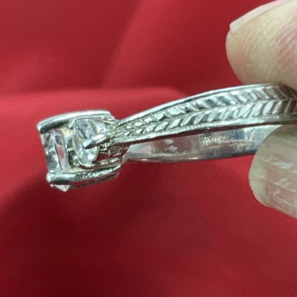 Sterling Silver‎ 925 NF With 5mm Solitaire CZ Ring Size 7.5